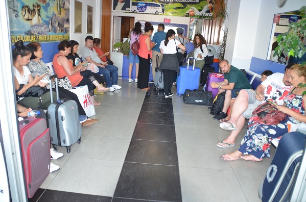 Bodrum Otagarında Séçim Yoğunluğu 3 DSC 0140 2