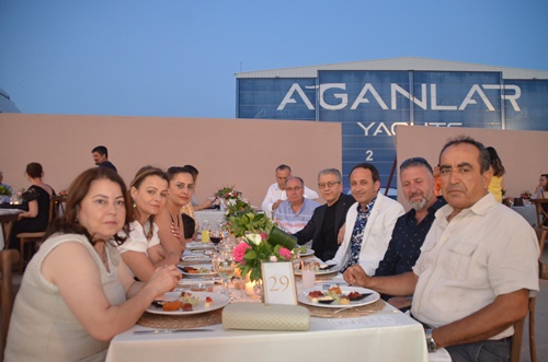Ağanlar Tershanesi̇nde Muhteşem Bi̇r Düğün Töreni̇ İle Dünya Evi̇ne Gi̇rdi̇ler 12 DSC 4943 1