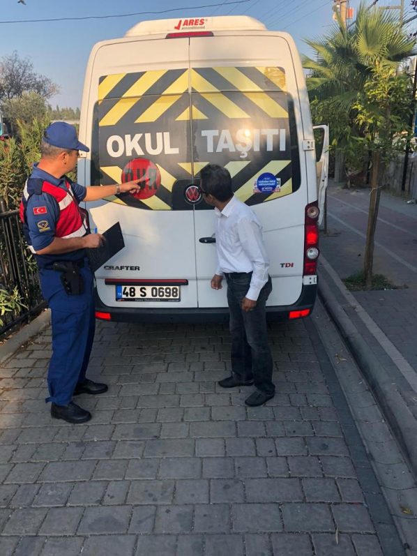 Bodrum Jandarma'dan Okul Servislerine Sıkı Denetim 4 IMG 20180924 WA0001 e1537788315286