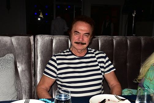 Süperstar 3 Saat Sahnede Kalarak Rekora Koştu 1 Orhan Gencebay