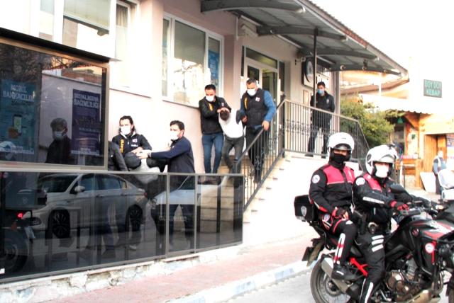 Annenin Feryatları Yürekleri Dağladı 3 bensu narli yi gogsunden tek el ates ederek 2 13992091 o