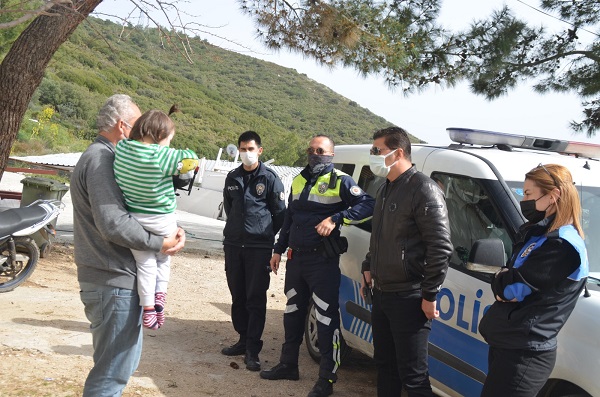 Bodrum'da Down Sendromlu Berk'e Polisten Sürpriz Ziyaret 3 d0da9f4f 4b09 4851 914f 97b0dcaaac80