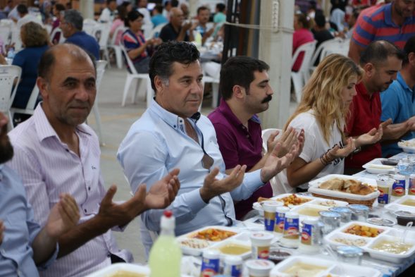 karaovada iftar 1 e1527024295910