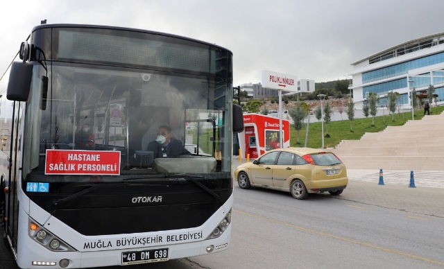 Sağlık Çalışanlarını Ücretsiz Taşıyor 2 031120211139039424091 1