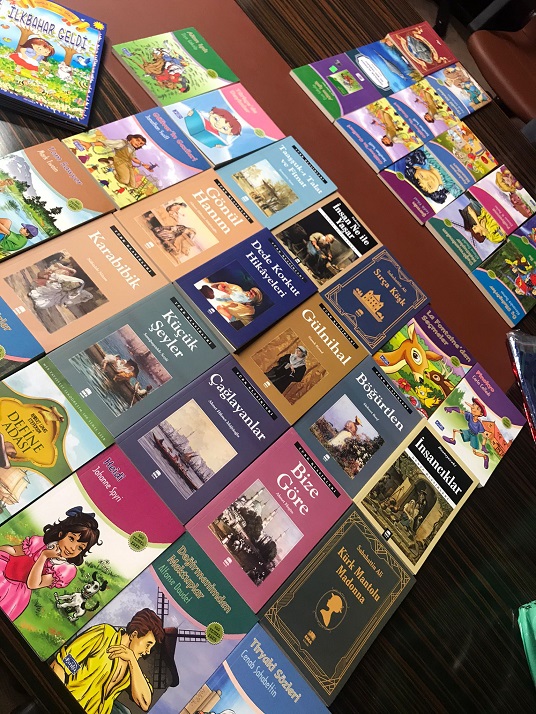 Sevgi Evlerinde Kalan Çocuklara “23 Nisan” Hediyesi 3 1 4