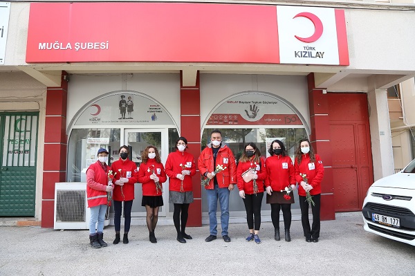 Türk Kızılay Kadınları Unutmadı 11 1