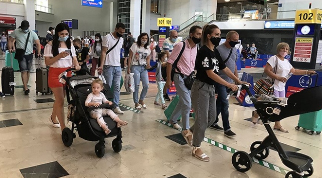 Gelen Turist Sayısında İlk 4 Ayda Yüzde 35 Düşüş Yaşandı 8 1394641