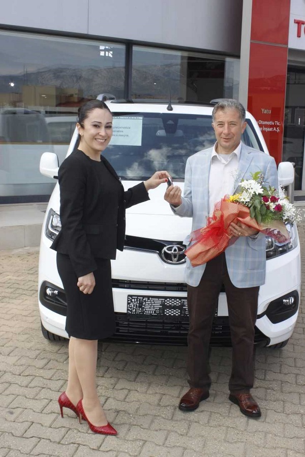 Proace City Muğla’da İlk Sahi̇bi̇ne Tesli̇m Edi̇ldi̇ 10 1617193616 Mu la Toyota Plaza Yatu da lk Proace City Teslimat