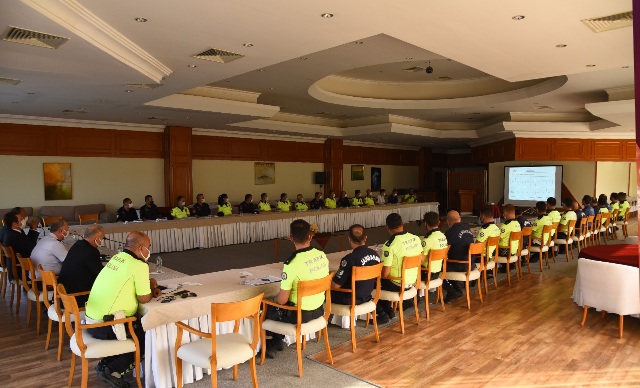 Kurban Bayramı Öncesi Trafik Güvenliği Toplantısı Yapıldı 17 190720211636520561872 1