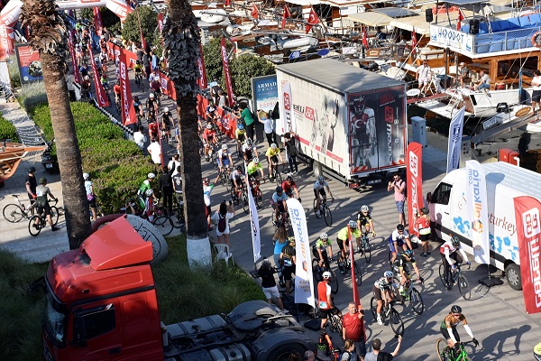 Corelli Bodrum Halikarnas Granfondo" Yarışları Sona Erdi 14 2 uluslararasi corelli bodrum halikarnas granfondo bisiklet yarislari basladi 13a6efe
