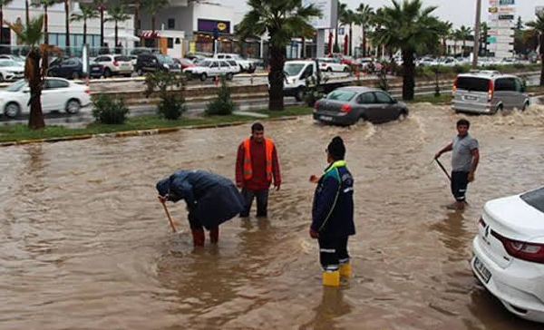 Meteoroloji Uyardı! Gök Gürültülü Sağanak Ve Kuvvetli Fırtına Etkili Olacak 17 20210112 000939