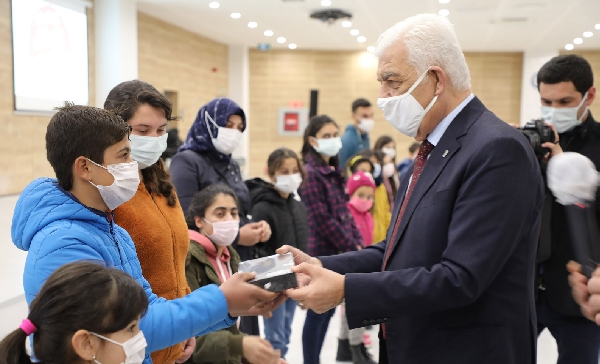 Büyükşehir Uzaktan Eğitimi Yakın Ediyor 10 20210122 202257