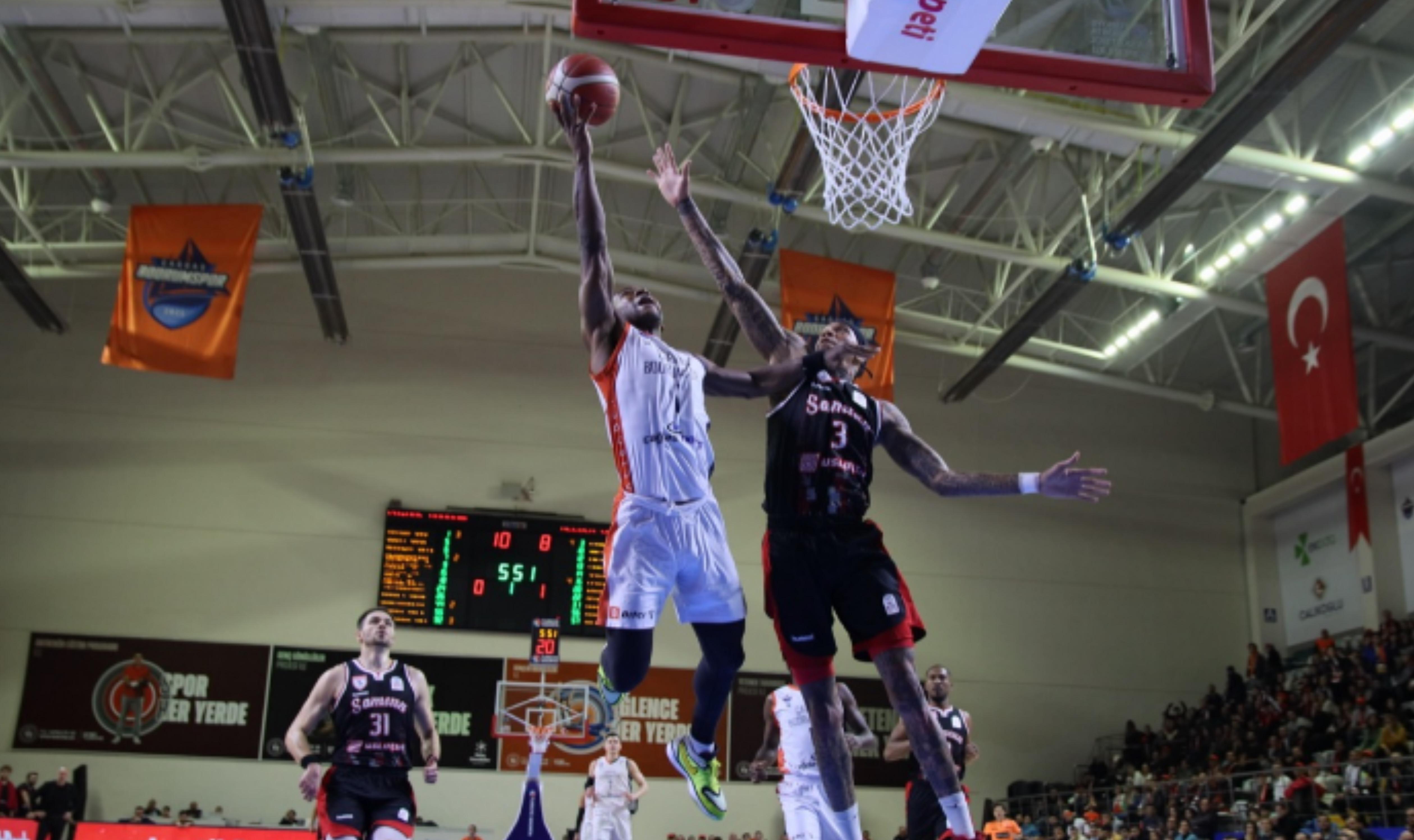 Çağdaş Bodrum Spor 71-83 mağlup ayrıldı 11 RAZ 6605 2