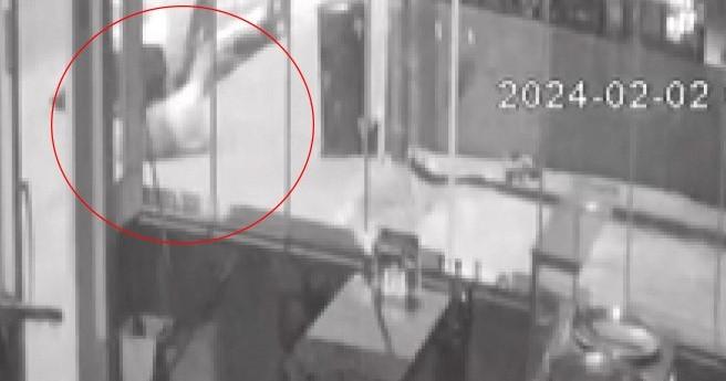 92 yaşındaki kadın balkondan düşerek hayatını kaybetti 16 10733
