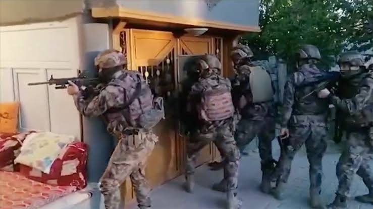 Narkoçelik-7 Operasyonunda 930 Kilogram Uyuşturucu Ele Geçirildi 10 images 1 4
