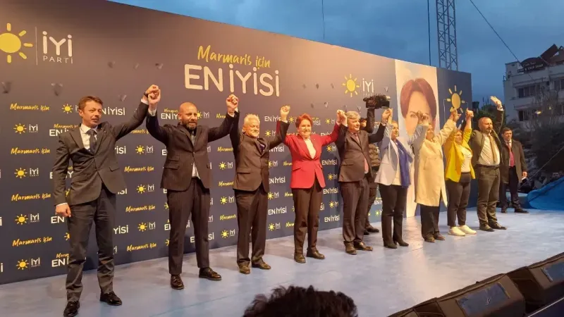 Meral Akşener Muğla'da esnaf ziyaretinde bulundu 6 meral aksener marmariste konustu 2