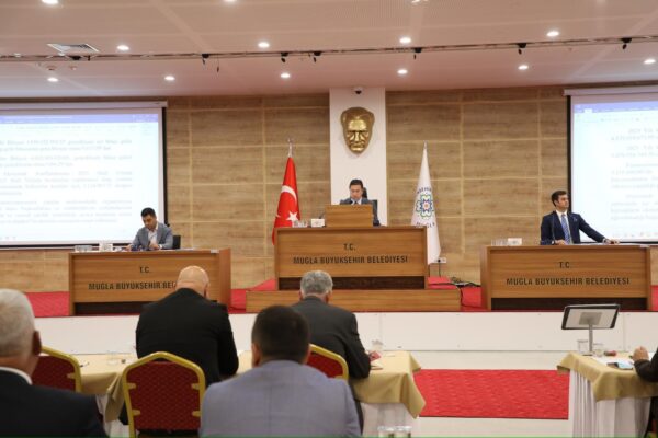 Büyükşehir Meclisi Ahmet Aras Başkanlığında Toplandı 16 Buyuksehir Meclisi Ahmet Aras Baskanliginda Toplandi 6 e1712696212305