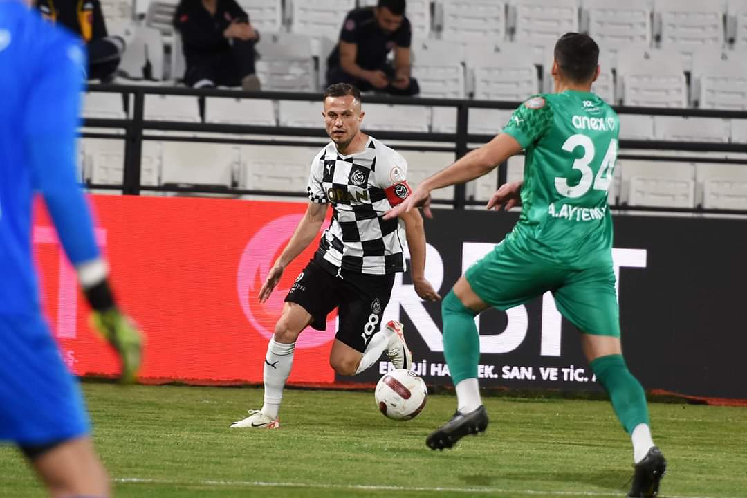 Bodrumspor FK Manisa'daki 3 puan aldı 11 FB IMG 1712085148514