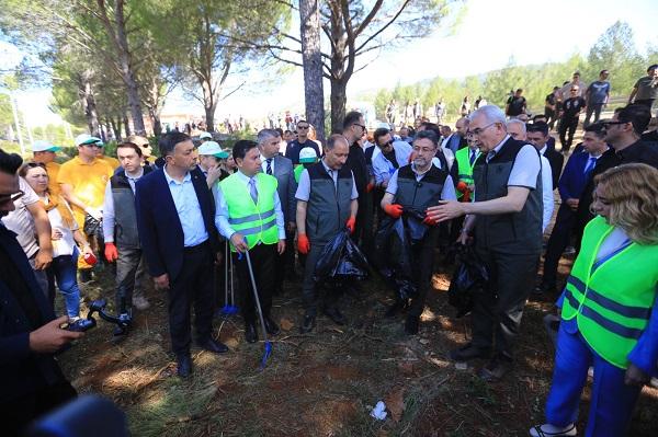 Ahmet Aras; ‘Ormanların Korunması Hepimizin Görevi’ 20 Ahmet Aras ‘Ormanlarin Korunmasi Hepimizin Gorevi 2