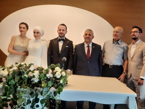 IŞIK VE ÇEBİ AİLESİNİN MUTLU GÜNÜ 3 bd95f09d 3ada 4a2c 9e12 a7980572baad