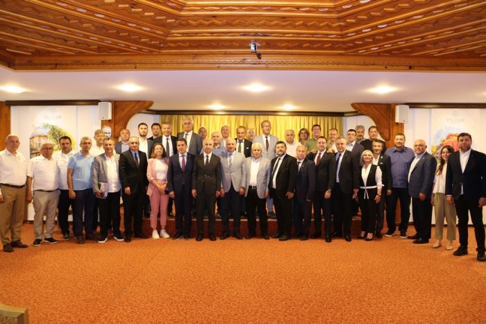 toplu foto 700x467 1