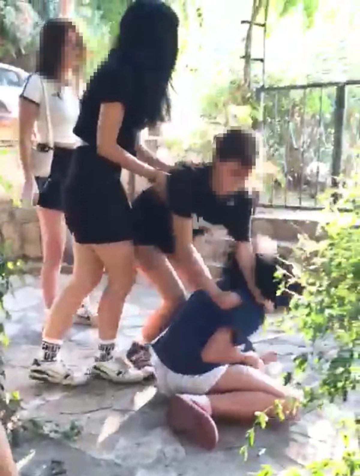 mugla da kiz kavgasi darbedip kayda aldilar 17690576 amp