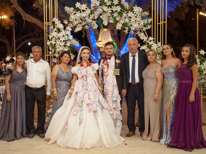 Özzaim ve Başoğlu ailesinin mutlu günü 1 GRN01693