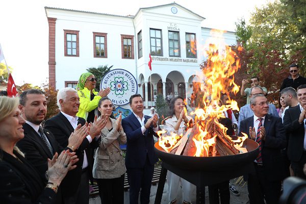 31.Mugla Kultur ve Sanat Senligi Senlik Atesi Yakilmasi ile Basladi 8