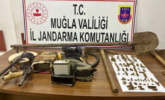 Kaçak kazıya suç üstü 4 gözaltı 13 images 19