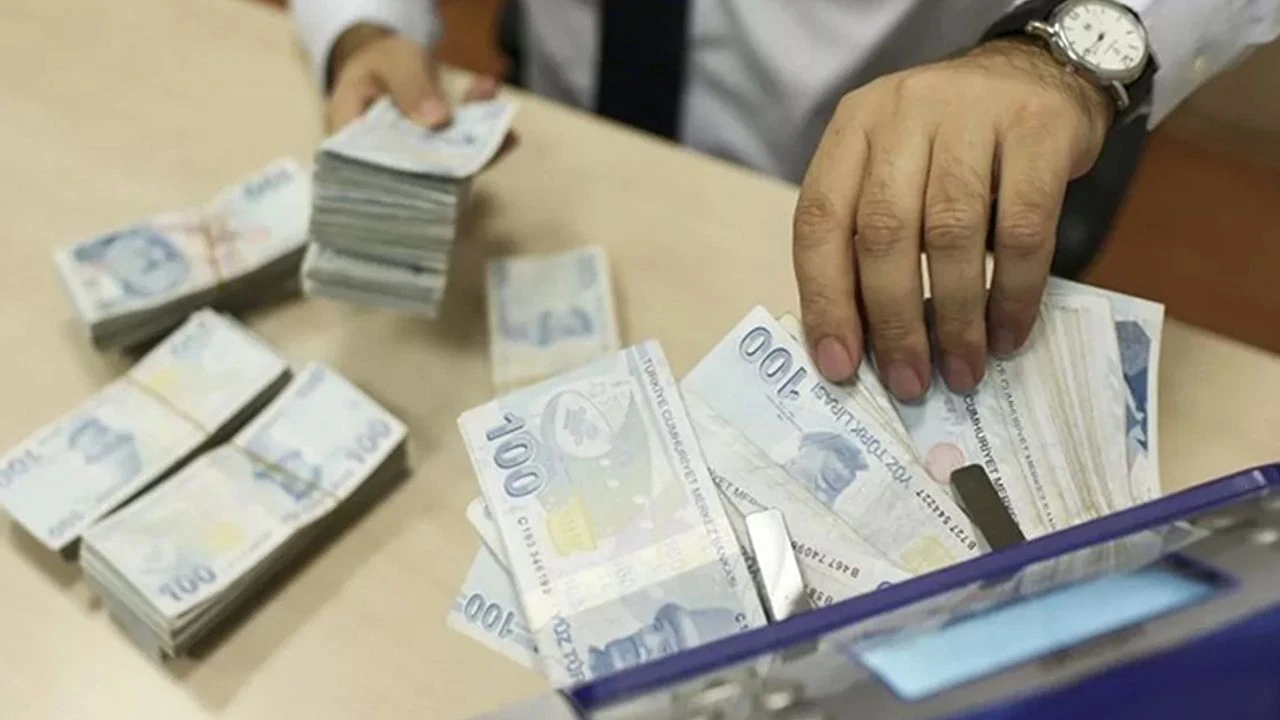 Zamlı maaşlar belli oldu 13 para 9
