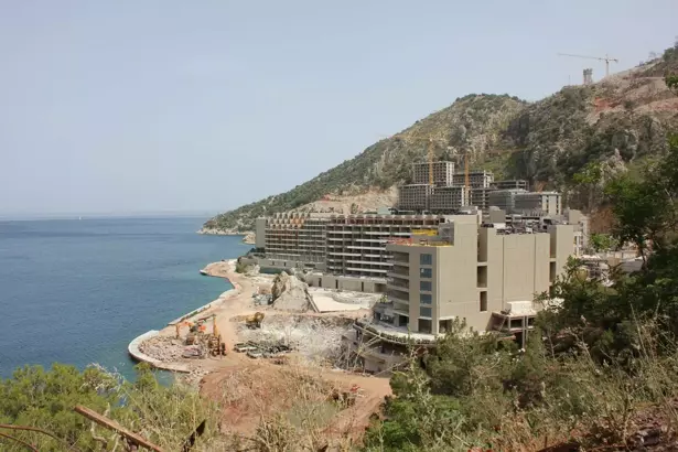 Bakanlık'dan Muğla ve Marmaris belediyelerine 'kaçak oteli yıkın' talimatı 18 67cd69080347a1b64a622afb