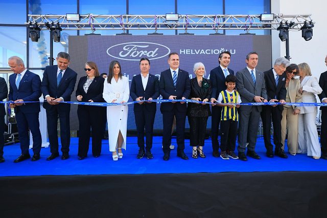 Ford Helvacıoğlu Ali Koç 'un katıldığı tören ile açıldı 1 491445699 18365214691122467 5778845372679125308 n
