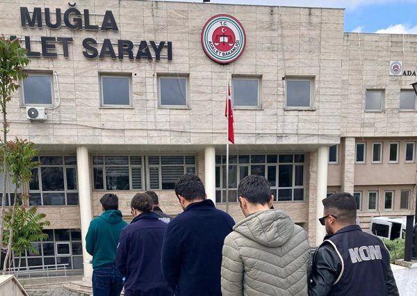 FETÖ operasyonunda 7 şüpheli gözaltına alındı 6 3a33ff93 2ed6 44d9 a627 e3c5a3fe4e8e