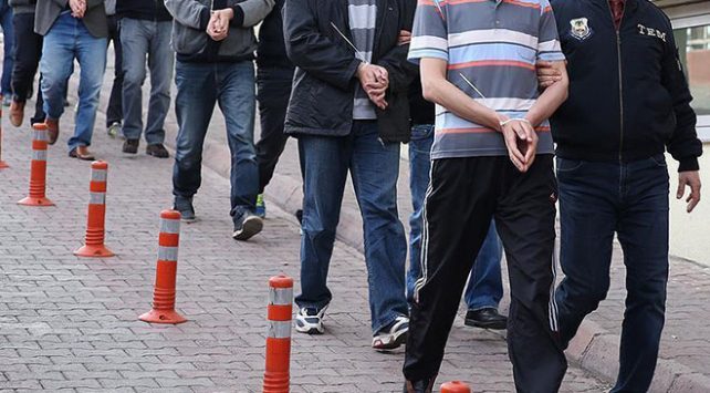 8 ilde FETÖ operasyonu! 13 kişi gözaltına alındı. 14 901149