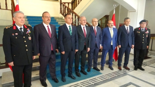 İçişleri Bakan Yardımcısı Münir Karaloğlu Kritik Kararlar Alındı 16 AW479744 07 1024x576 1 e1750366253415