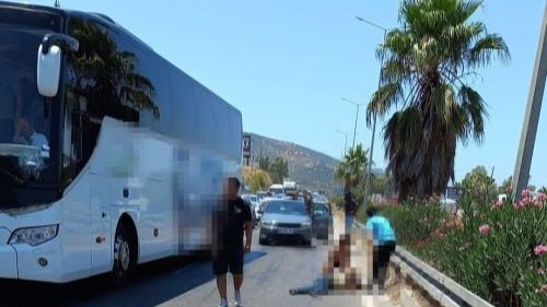 Yolcu otobüsünün çarptığı yaya hayatını kaybetti 17 68726f689dcf2 milasta otobanda otobusun carptigi yaya hayatini kaybetti