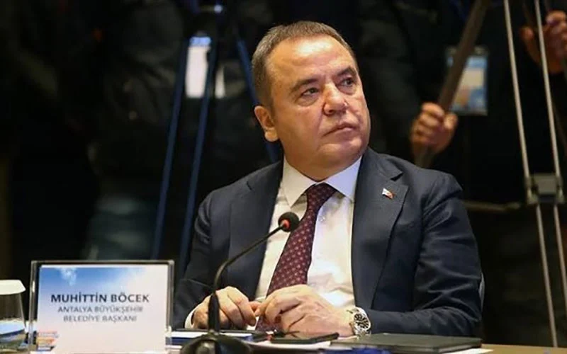 Muhittin Böcek görevden uzaklaştırıldı 15 Muhittin Bocek