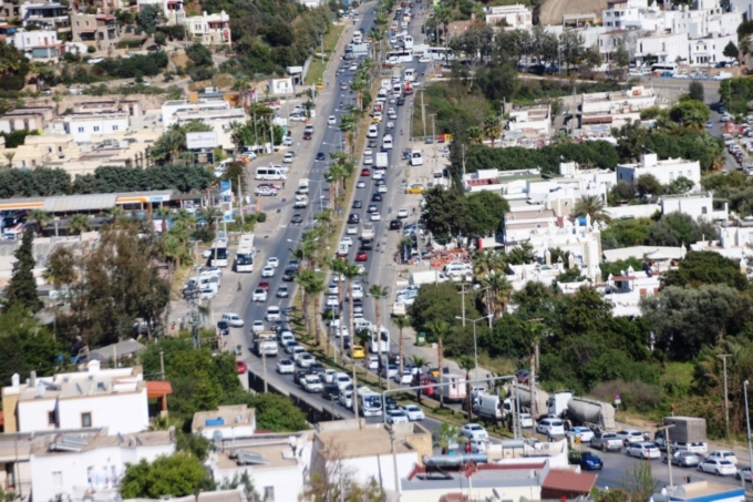 Son bir haftada 140 bin araç giriş yaptı 5 bodrumda ana arterlerde arac yogunlugu sebebiyle t 1619119817751 scaled e1753180907461