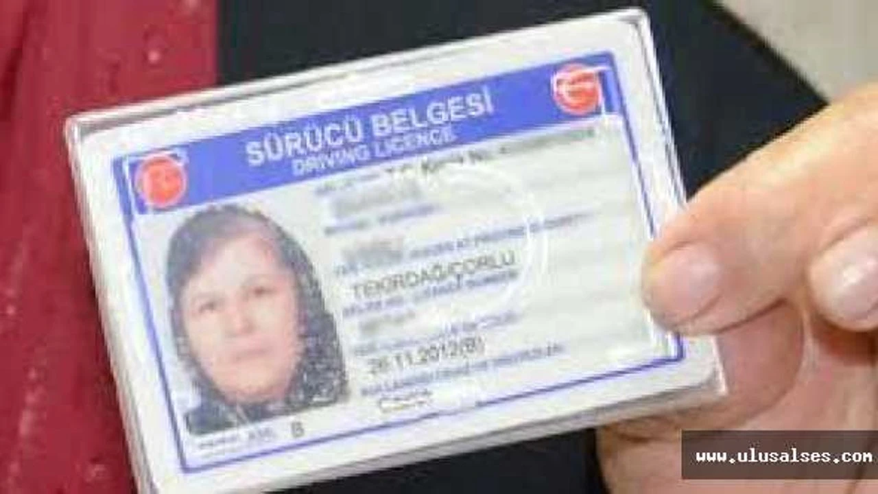 Eski Tip Ehliyetler 1 Ağustos'ta Geçersiz Sayılacak! 16 eski tip ehliyet degisim suresi uzatildi h560710 fa5fd