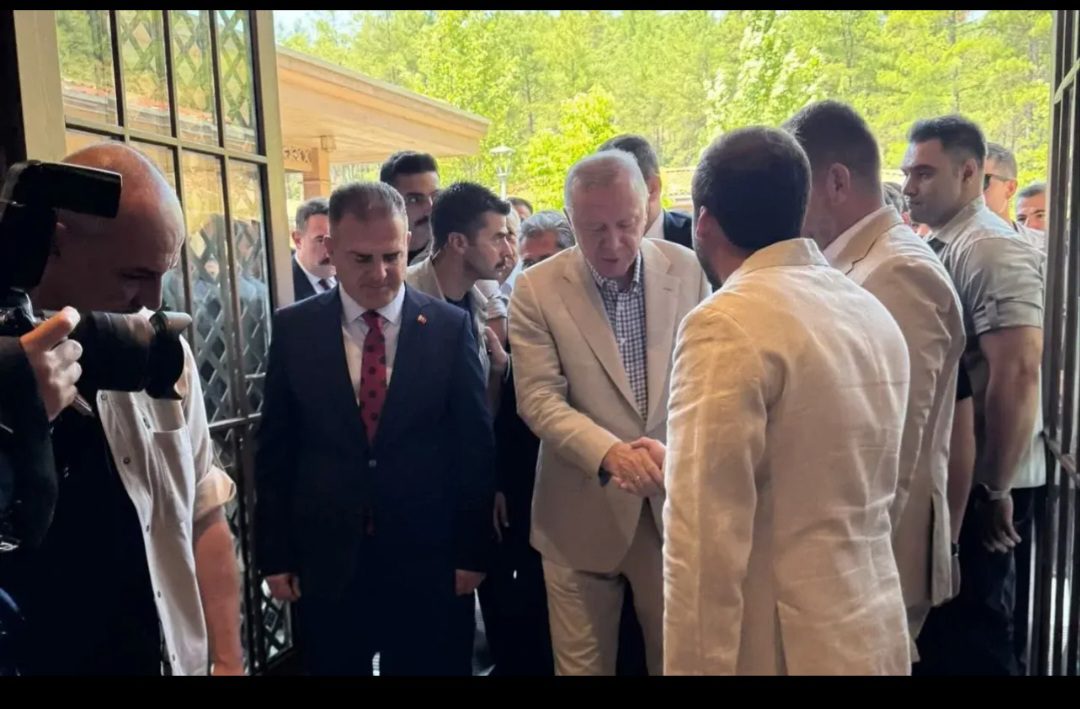 Cumhurbaşkanı Erdoğan tatil için Marmaris geldi 11 Screenshot 20250815 211821 Facebook