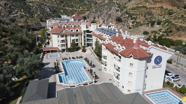 Muğla’ya son 3 yılda yaklaşık 4 milyar TL spor yatırımı yapıldığını açıkladı. 1 WhatsApp Image 2025 08 07 at 12.32.13