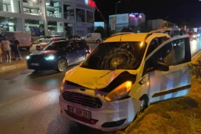 Hafif ticari aracın çarptığı kadın kurtarılamadı 5 bodrum-kaza-3