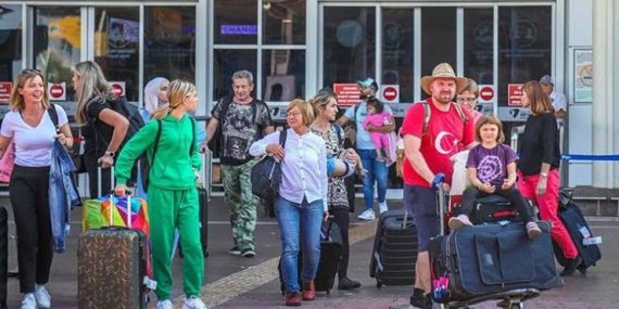 2025’in ilk yedi ayında Türkiye’ye gelen turist sayısı açıklandı 15 images