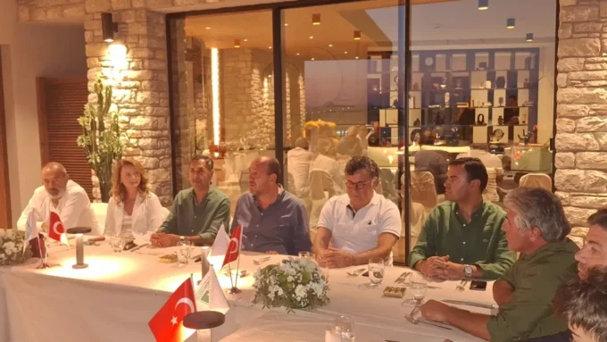 Yönetim Kurulu Kaynaşma Yemeği'nde bir araya geldi 7 sipay bodrum fkdan yeni sezon oncesi guc birligi mesaji5 e1754471330637