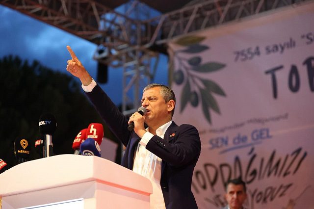 Özgür Özel,den yasanın iptali için AYM' çağrı 6 557016842 18529290091058638 7969169135786184238 n
