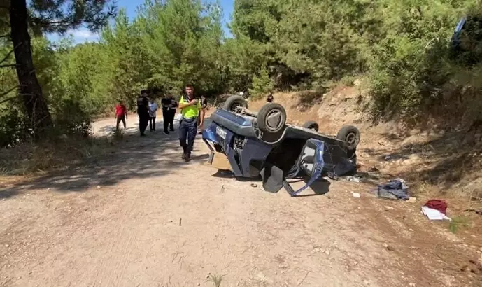 Otomobil uçurumdan yuvarlandı; anne ile 2 yaşındaki oğlu öldü 14 68bd835284637066b7e09b7c