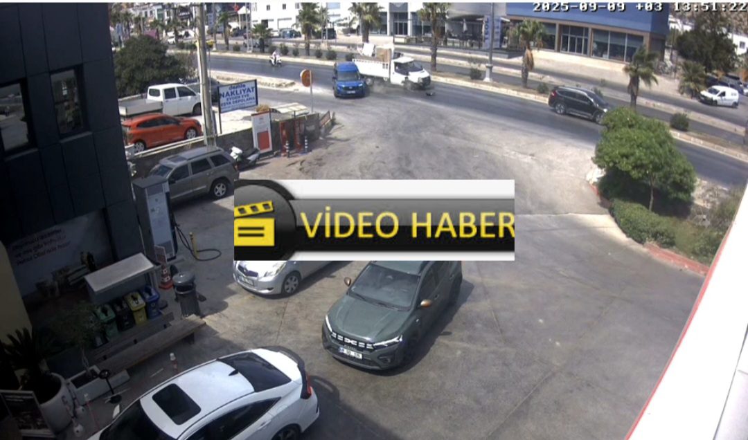 Bodrum'da motosikletin kamyonetin altına girdiği kaza kamaralara yansıdı 10 Screenshot 20250911 001314 Gallery