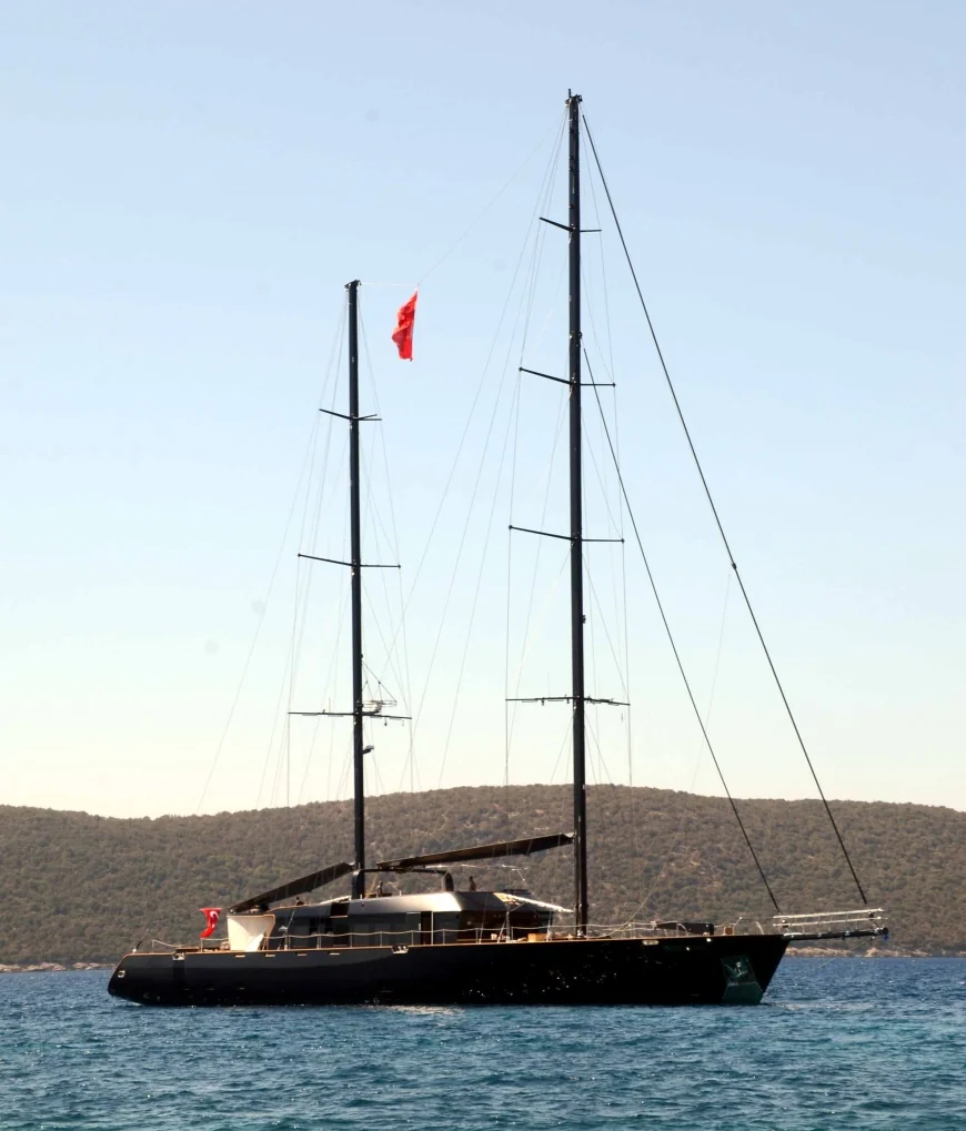Bodrum’un 22 milyon Euroluk Oğuz Khan’ı suya indi 4