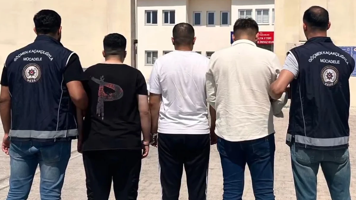 Ülke genelinde düzenlenen operasyonlarda 46 göçmen kaçakçısı yakalandı 8 kacakcilik 1756964028