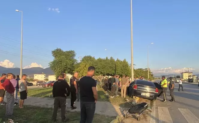 Fethiye'de iki otomobil çarpıştı: 6 yaralı 8 68dedd6d330dce3322e91eb2